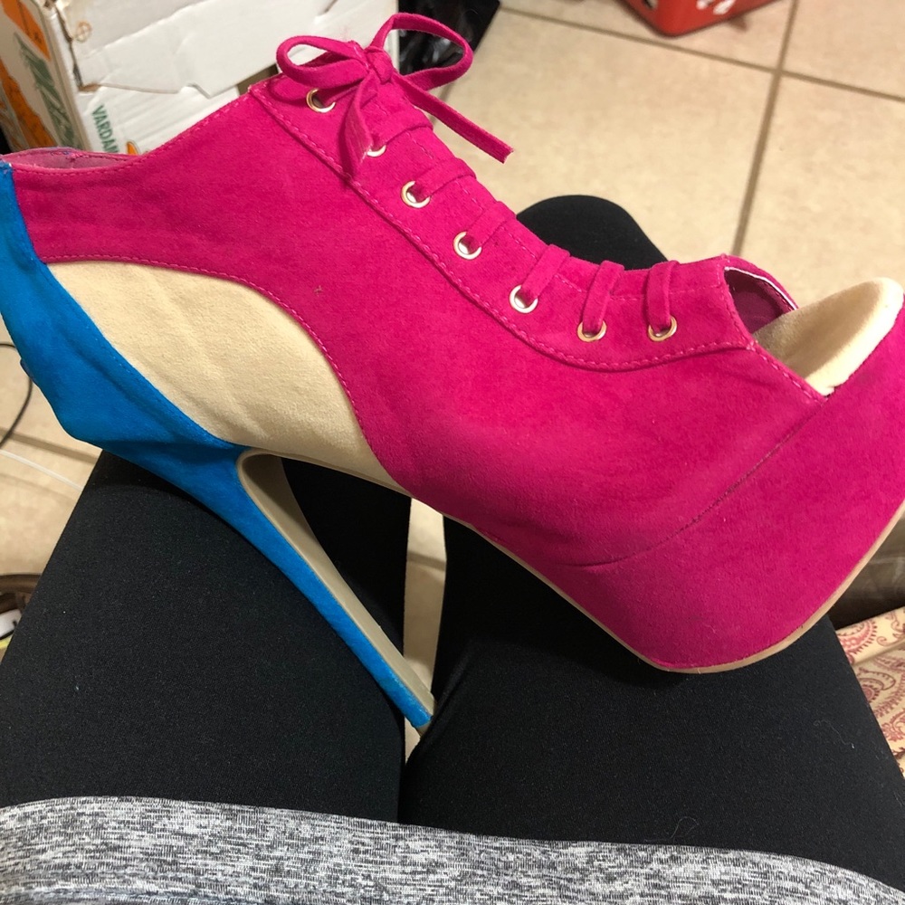 Laced heels